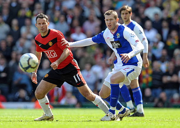 半场战报：谢菲联1-0布里斯托尔城，穆尔破门，伯罗斯助攻.